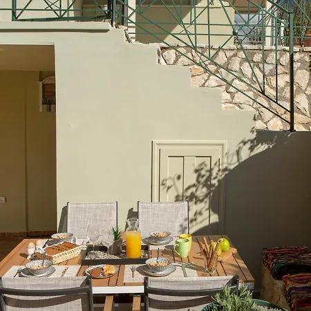George's Vasiliki (Lefkada)