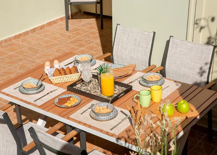 George's * Vasiliki (Lefkada)